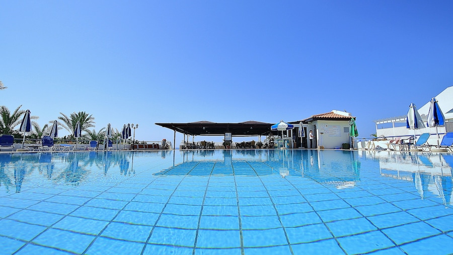 Helios Bay Hotel Apartments