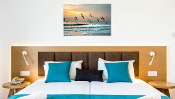 In-room safe, desk, laptop workspace, soundproofing