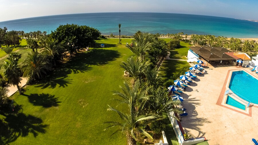 Helios Bay Hotel Apartments