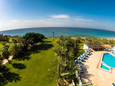 Helios Bay Hotel Apartments