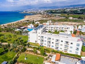 Aerial view - Helios Bay Hotel Apartments (Chlorakas)