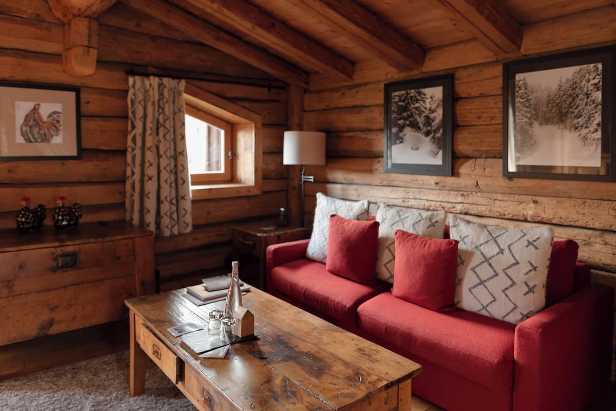 Mont Blanc Suite | Premium bedding, pillowtop beds, minibar, in-room safe