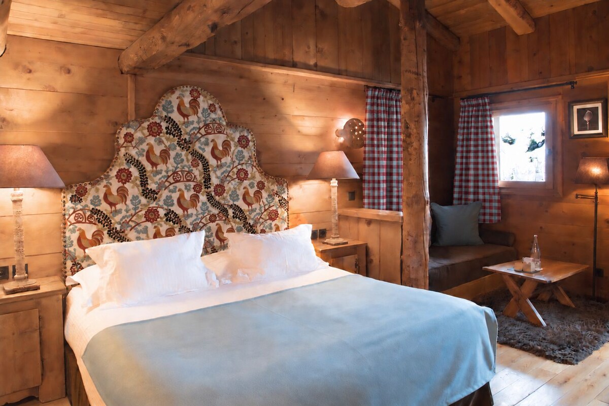 Ropa de cama de alta calidad, colchones con pillow-top y minibar 
