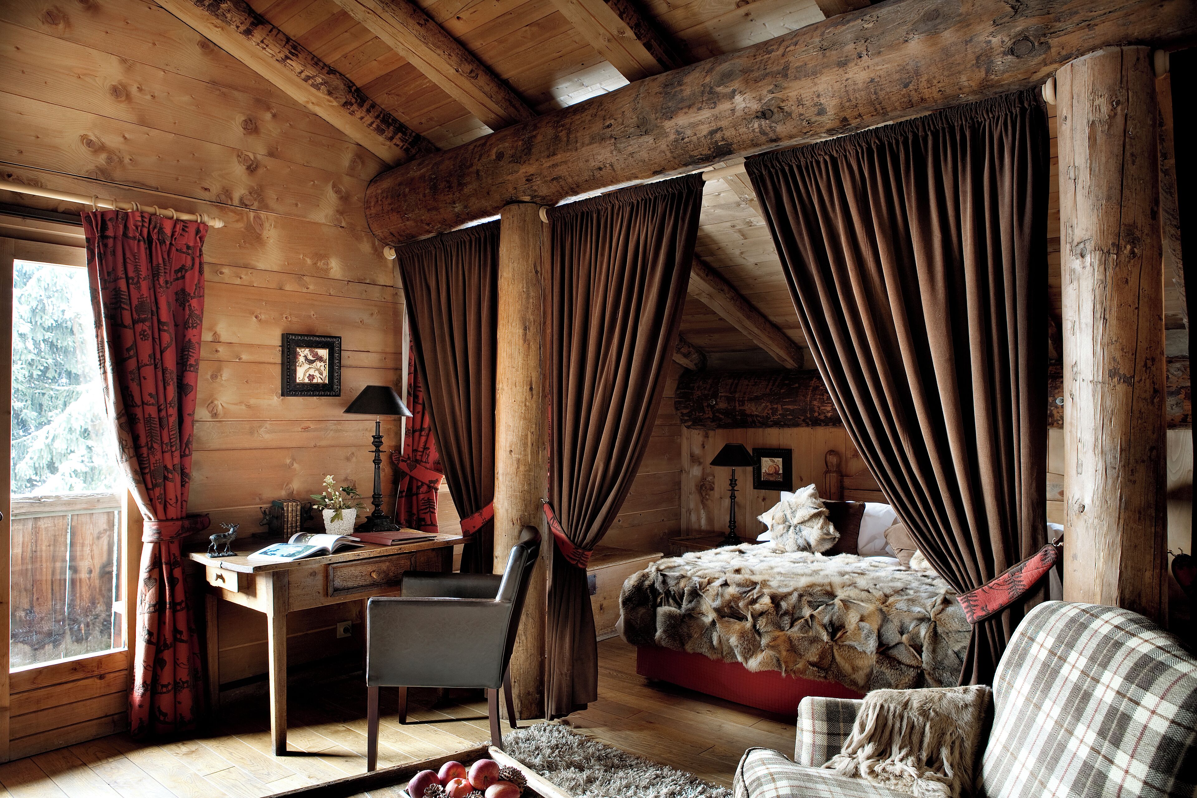 Junior Suite | Premium bedding, pillow-top beds, minibar, in-room safe