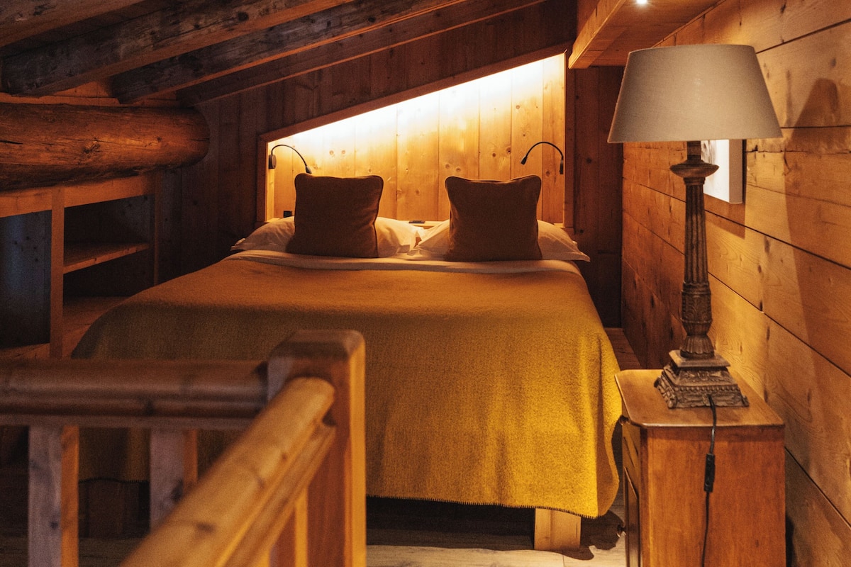 Duplex | Premium bedding, pillowtop beds, minibar, in-room safe