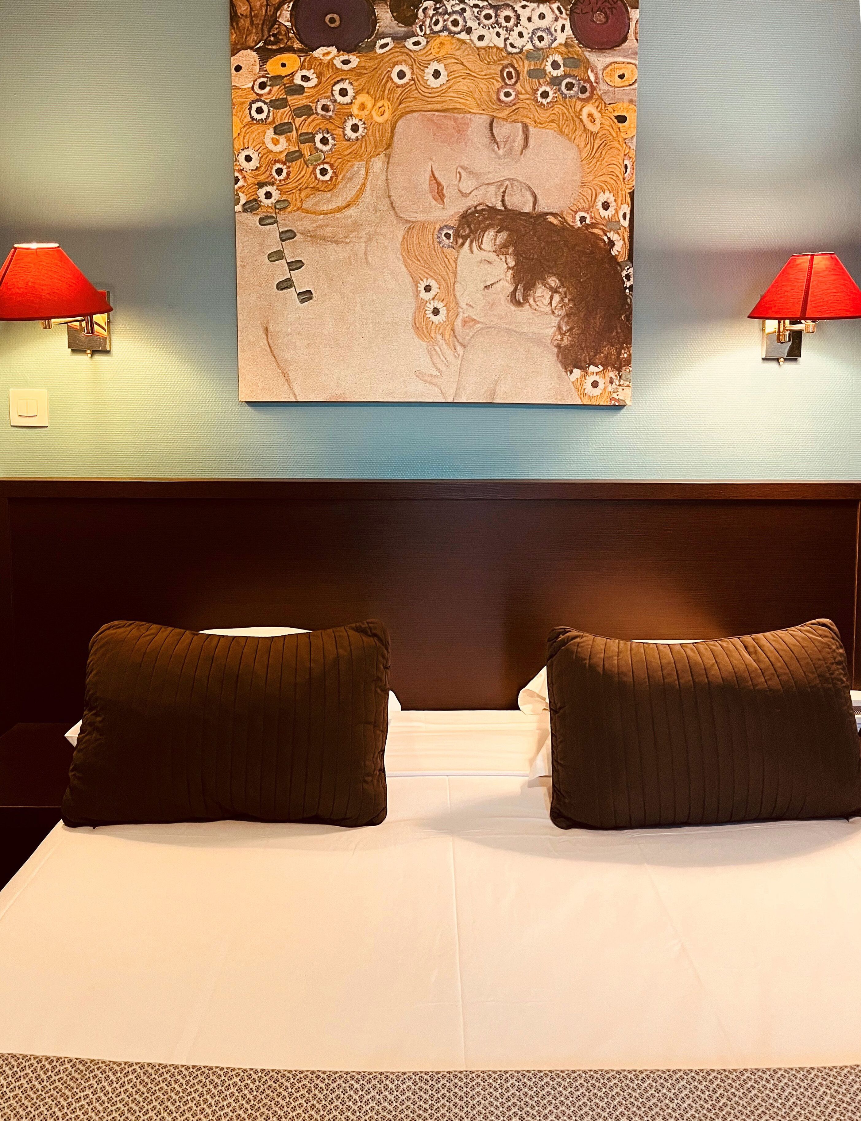 classic room | in-room safe, desk, blackout curtains, soundproofing