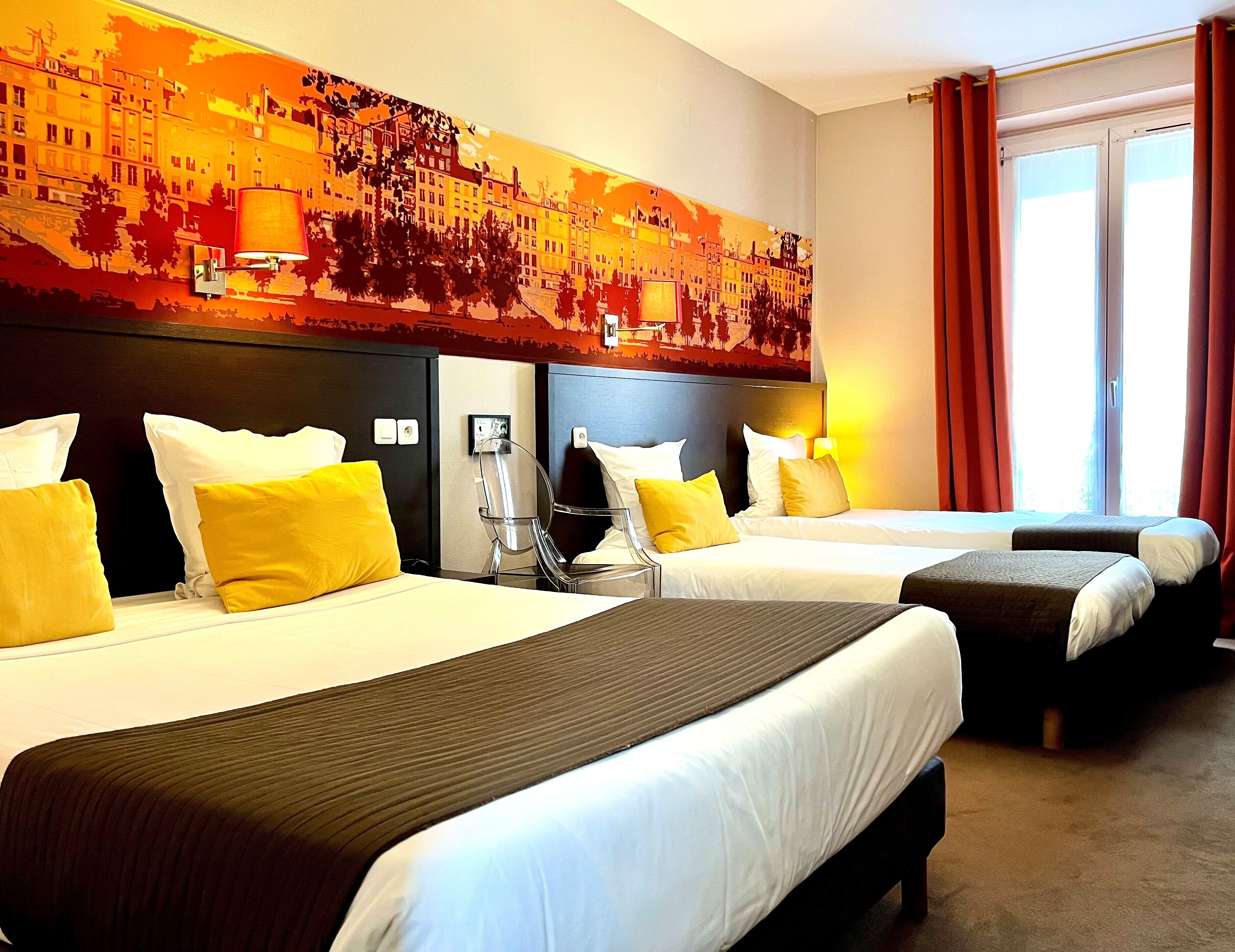 family room | in-room safe, desk, blackout curtains, soundproofing