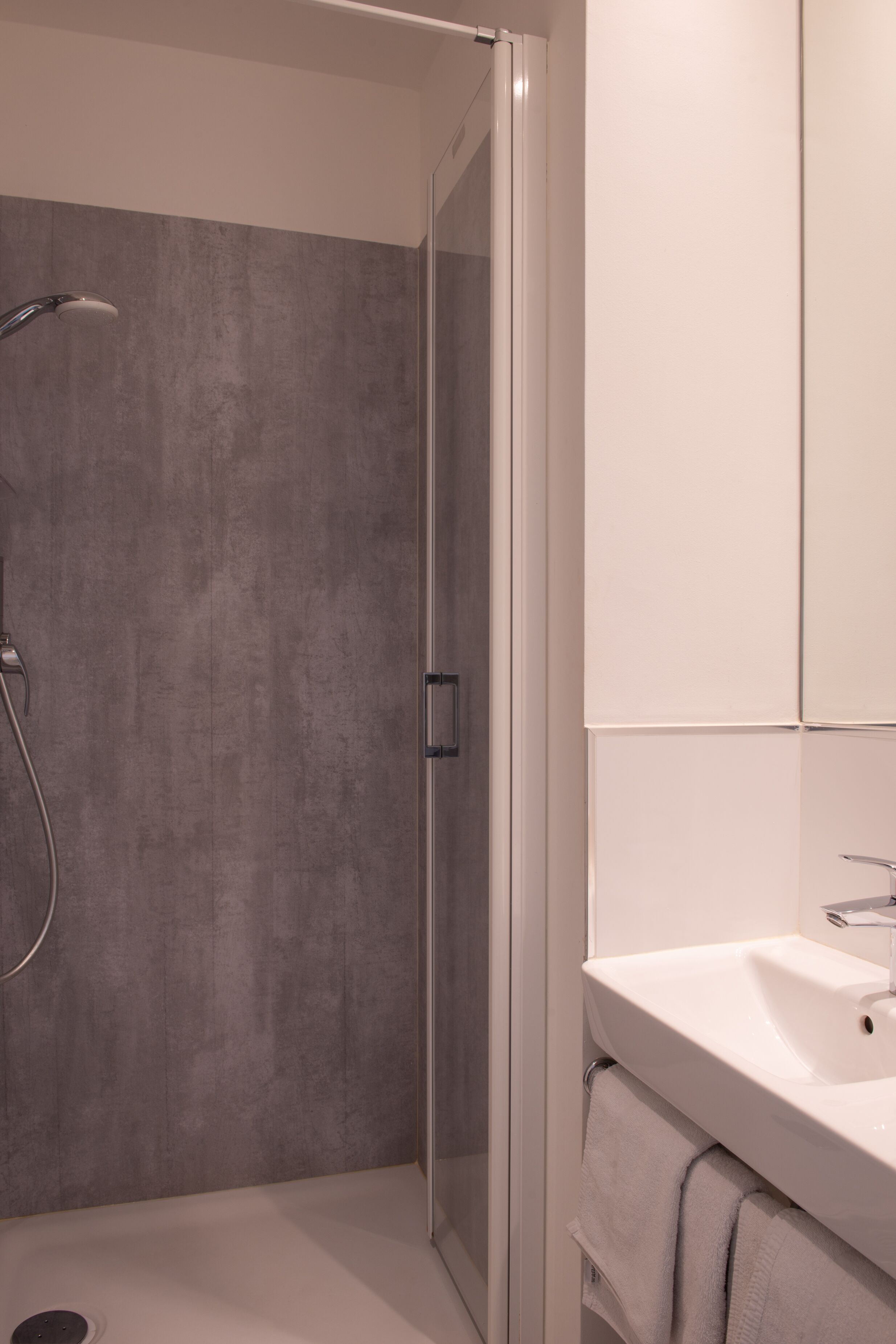 Photo - Pacific Hotel Fondary