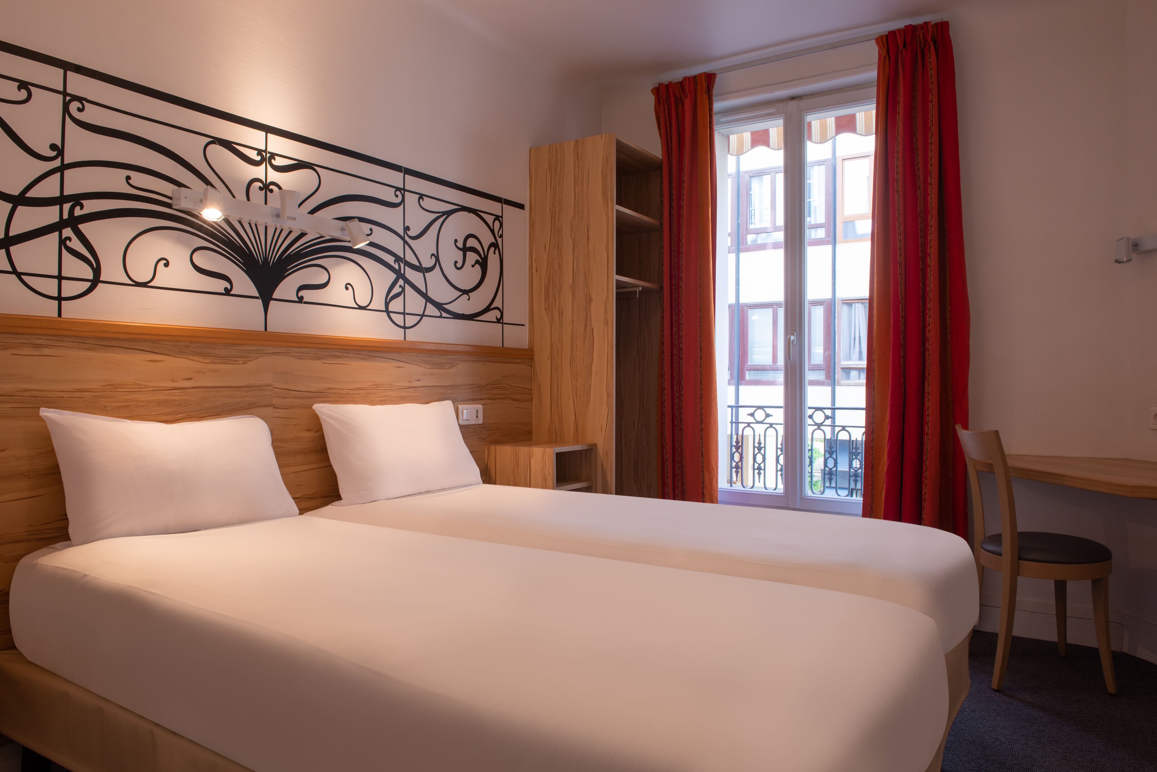 Photo - Pacific Hotel Fondary