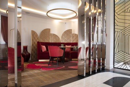 Hotel Victor Hugo Paris Kleber - Image 35