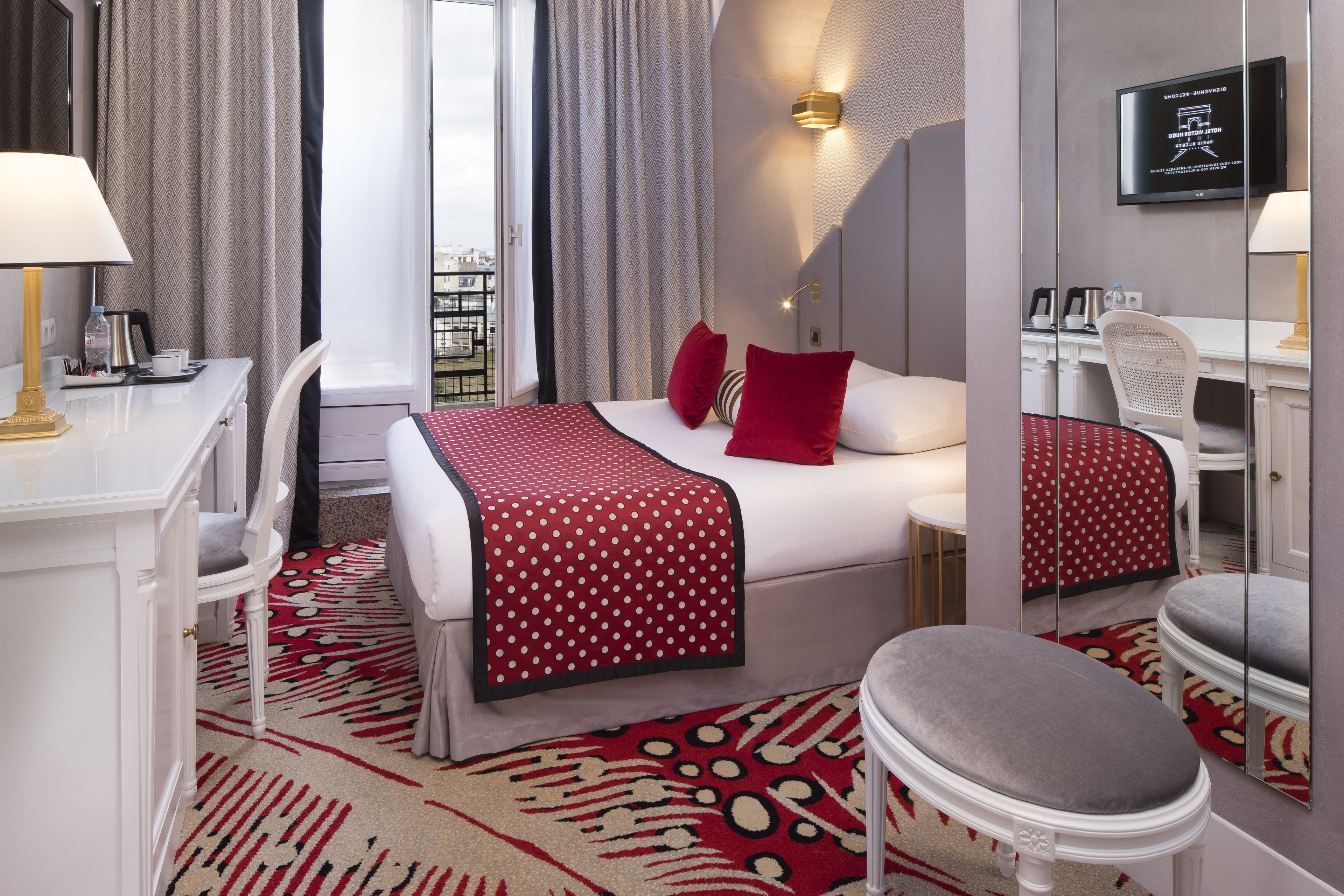 superior double room | minibar, in-room safe, desk, soundproofing