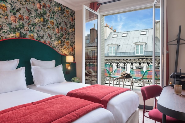 Standard Double Room, Balcony | Premium bedding, in-room safe, blackout drapes, soundproofing