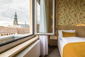 Hypo-allergenic bedding, minibar, in-room safe, individually decorated