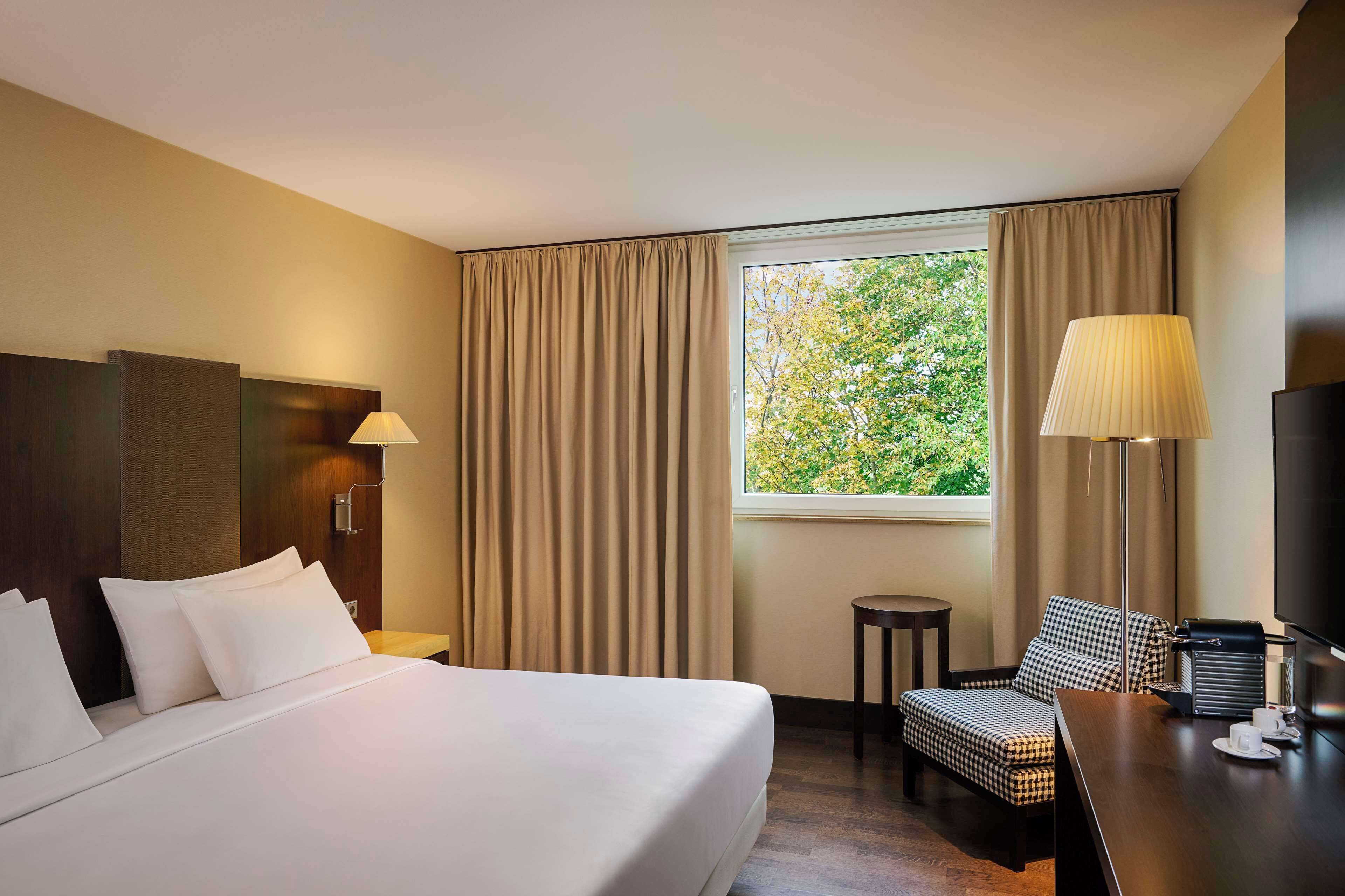 hypo-allergenic bedding, pillow-top beds, minibar, in-room safe