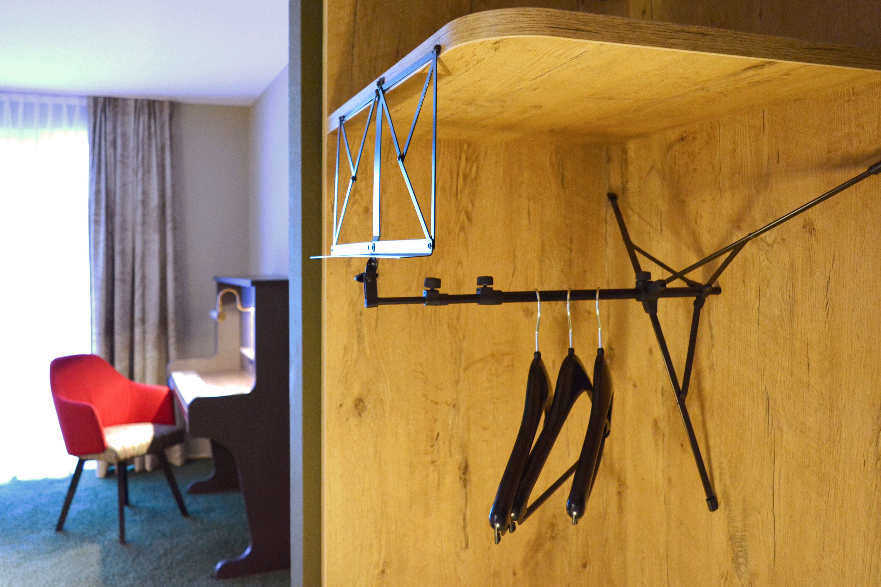 49-inch flat-screen tv with cable channels, tv