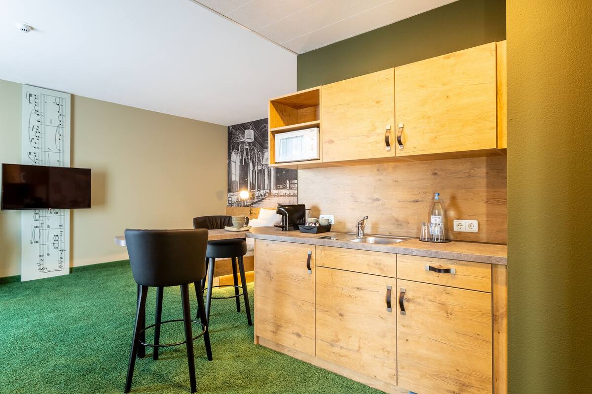 roomy large double room with kitchenette | private kitchen