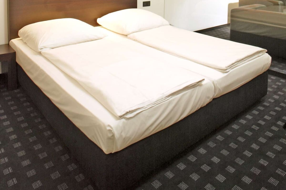 Minibar, in-room safe, soundproofing, iron/ironing board