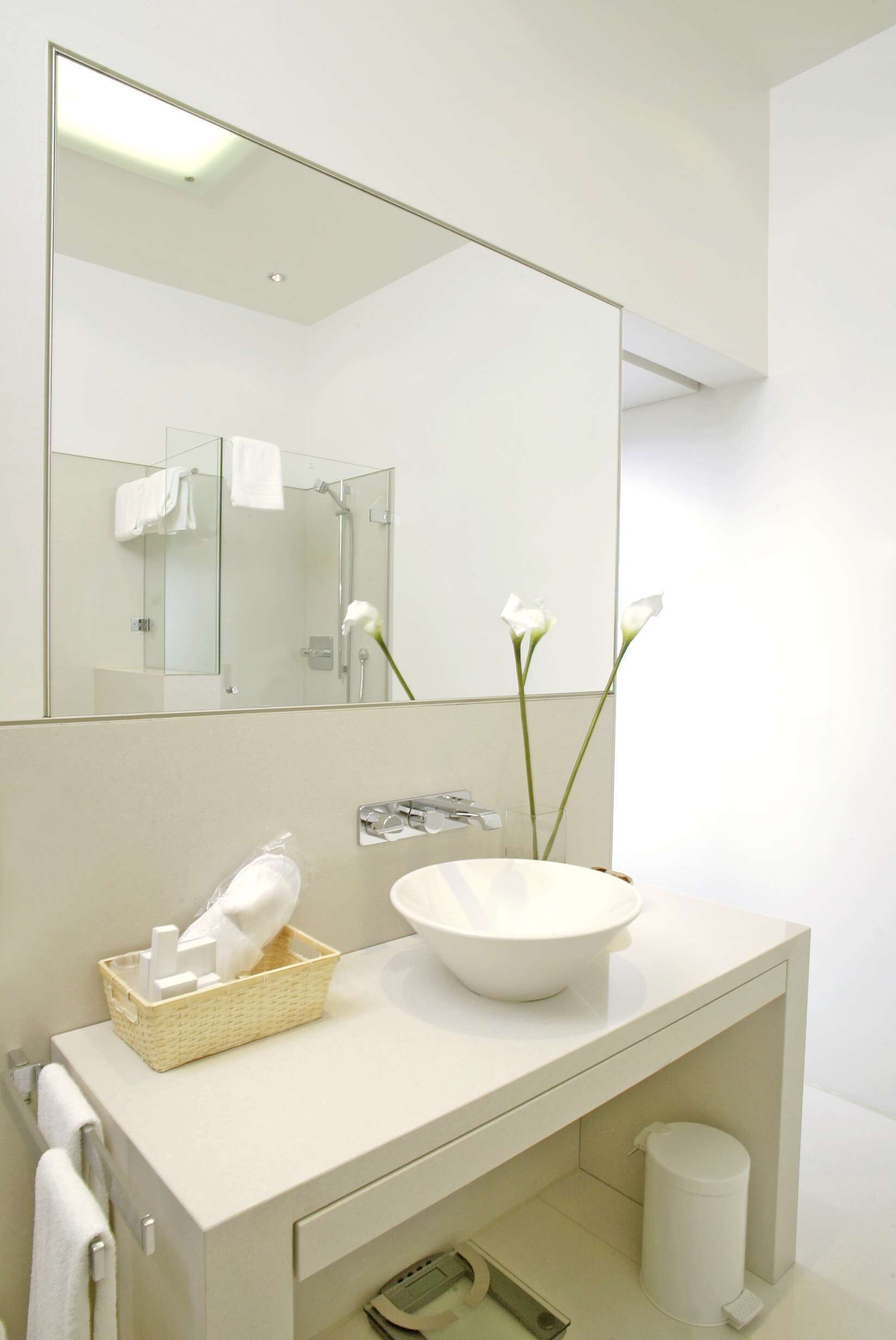 minibar, in-room safe, soundproofing, iron/ironing board