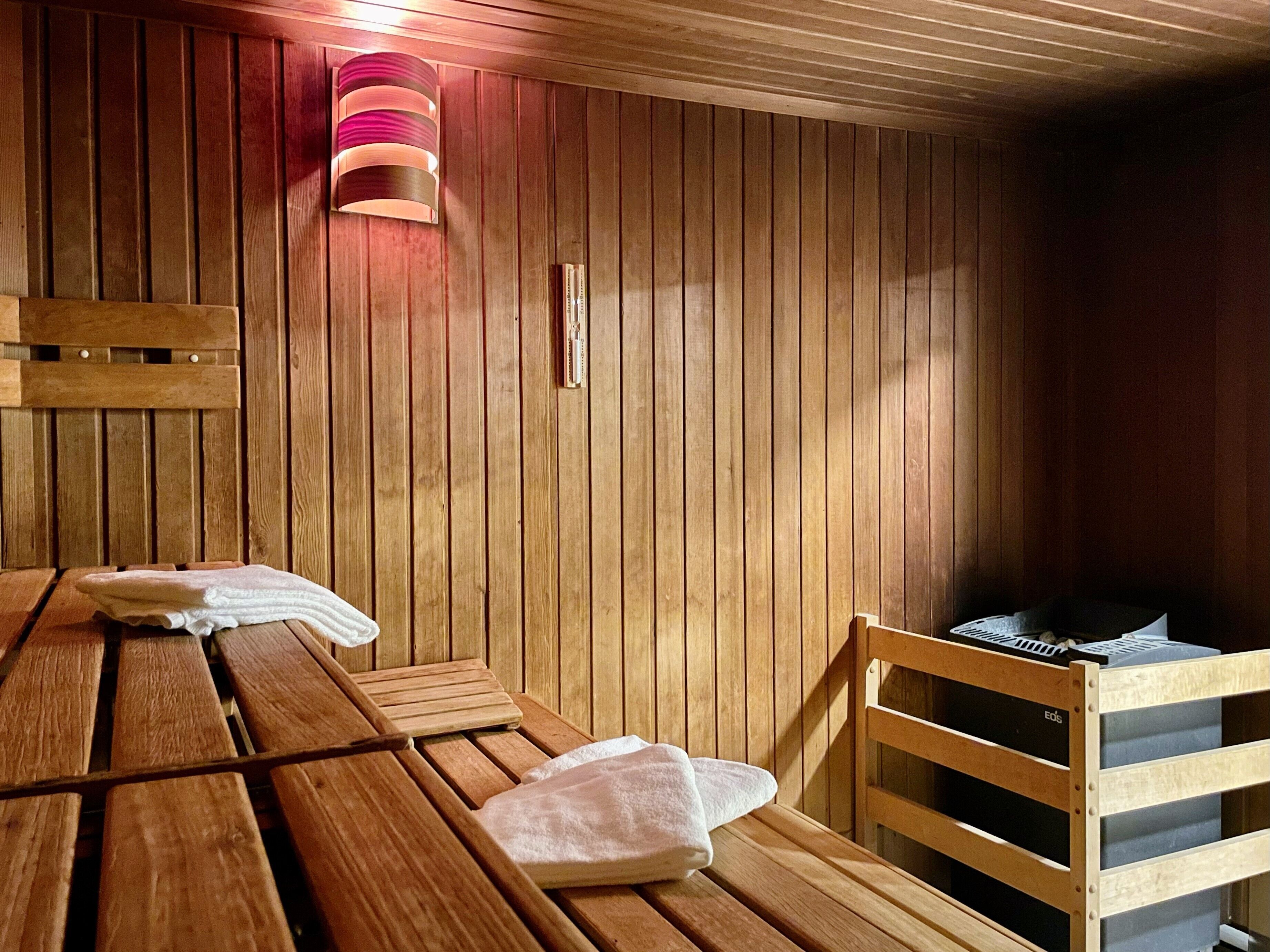 sauna, massages