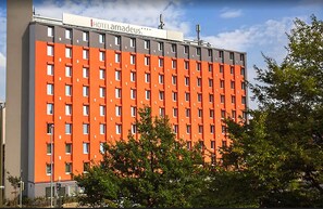 Front of property - Hotel Amadeus (Hannover)