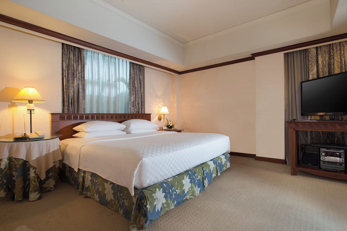 Regency, Suite, 1 King Bed