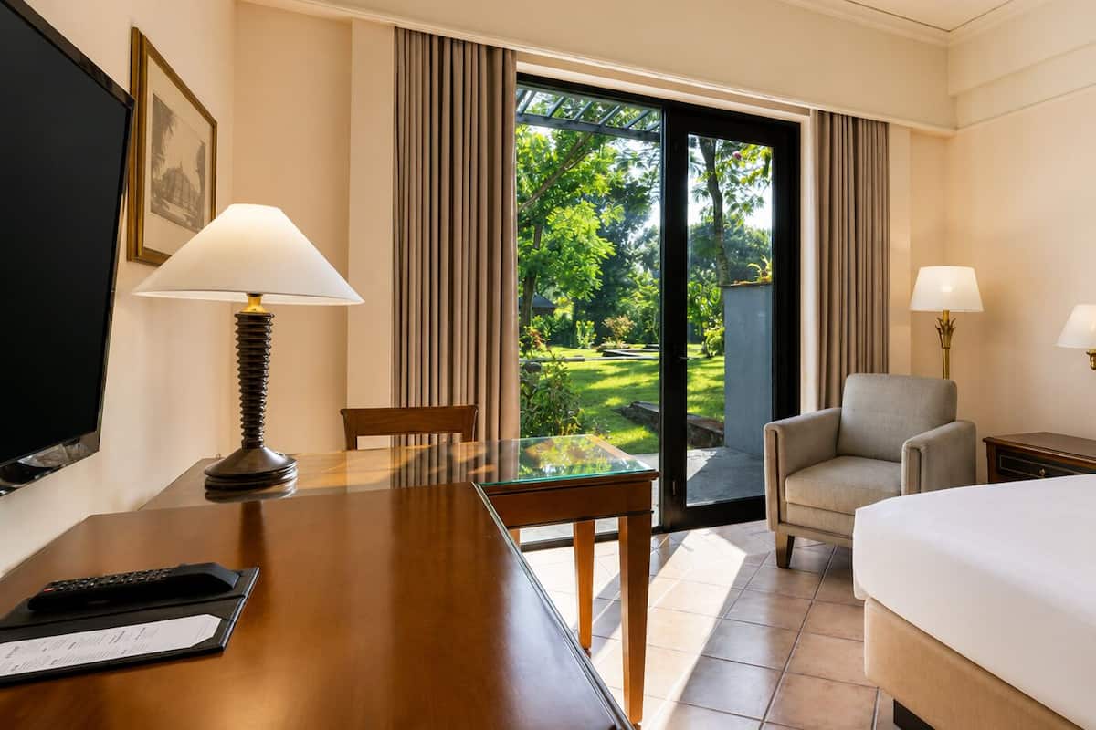 Deluxe Room, 2 Twin Beds, Terrace | Minibar, in-room safe, desk, laptop workspace