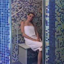 Salas de tratamiento para parejas, tina de hidromasaje y aguas termales