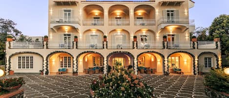 Façade de lâhĂ©bergement