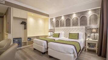 Allergikerbettwaren, Daunenbettdecken, Pillowtop-Betten, Minibar