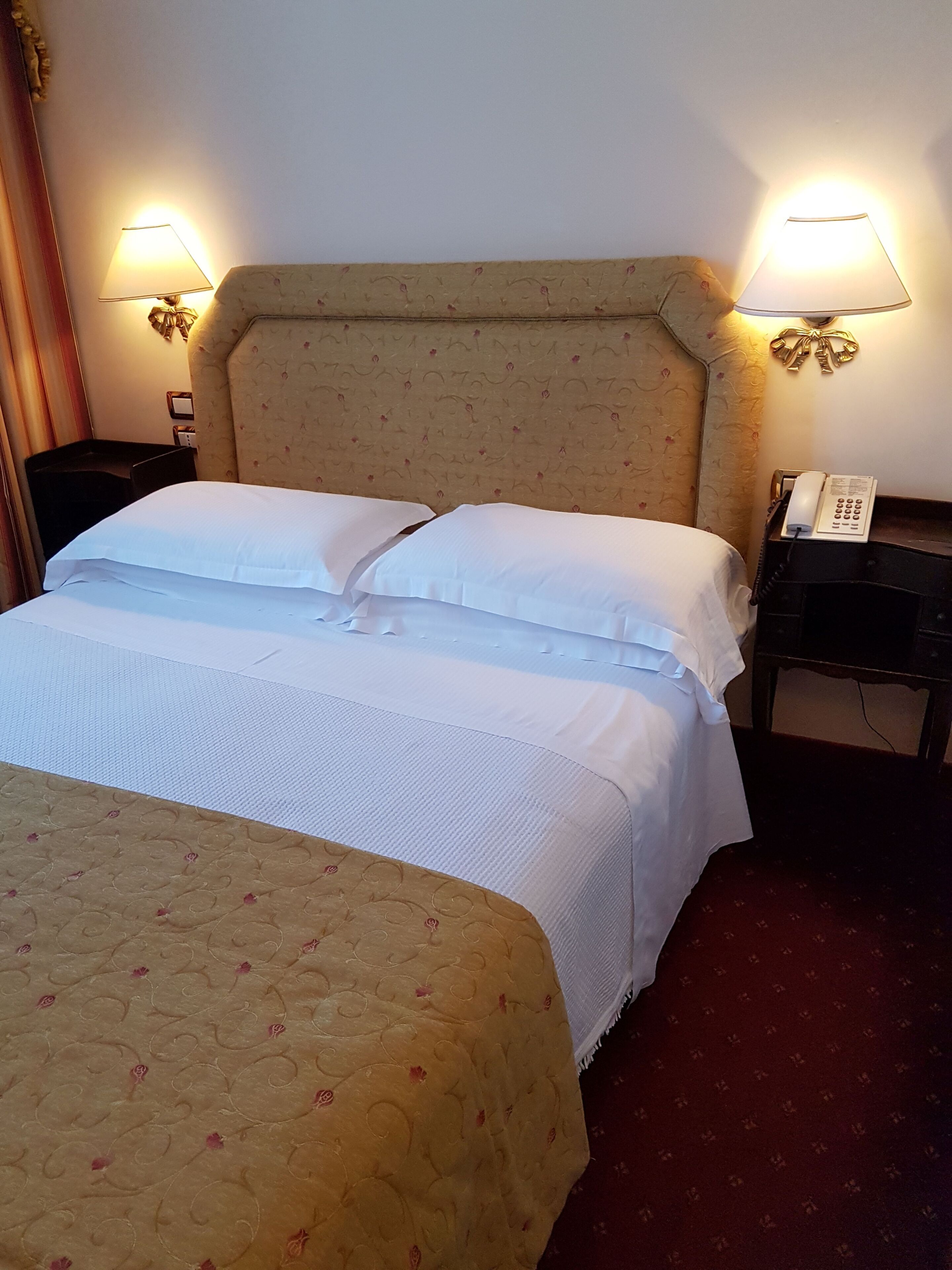 Minibar, in-room safe, WiFi (free), individually decorated