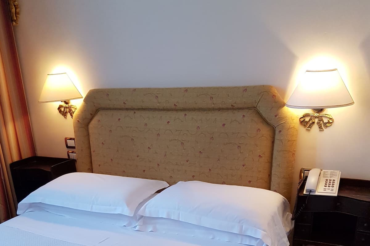 Minibar, coffres-forts dans les chambres, Wi-Fi gratuit