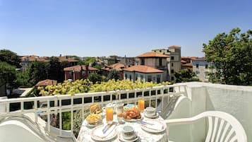 Pemandangan dari properti