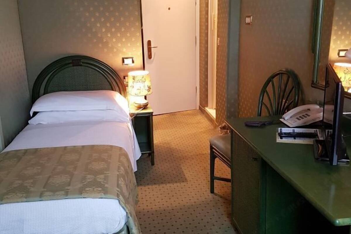 Minibar, in-room safe, free WiFi, individually decorated