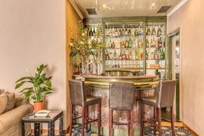 Bar (in der Unterkunft)