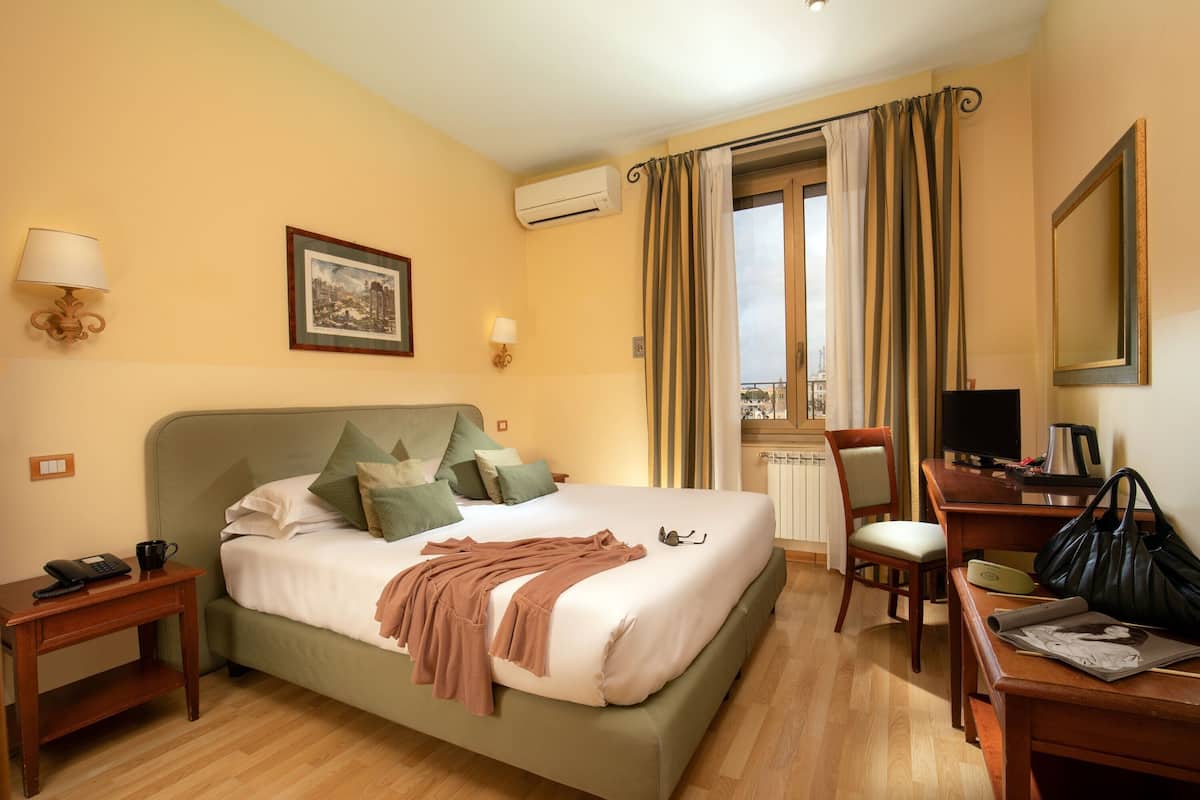 In-room safe, desk, cots/infant beds, free WiFi