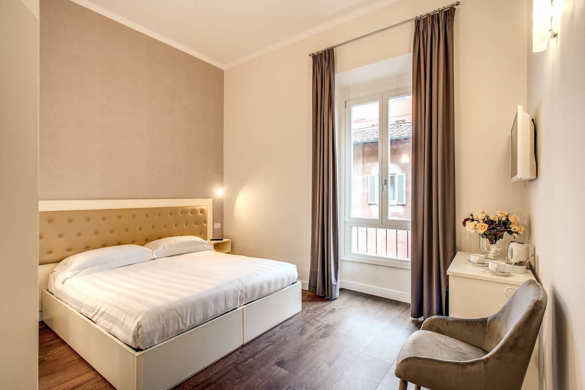 Classic-dobbeltværelse | Italienske lagner fra Frette, premium-sengetøj, minibar