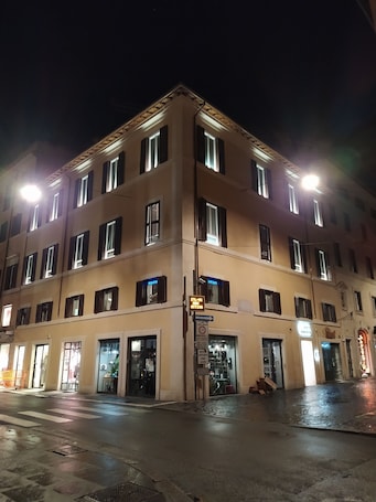 Property entrance. Hotel San Silvestro
