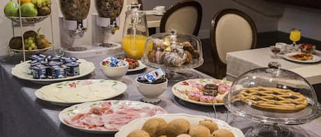 Breakfast buffet