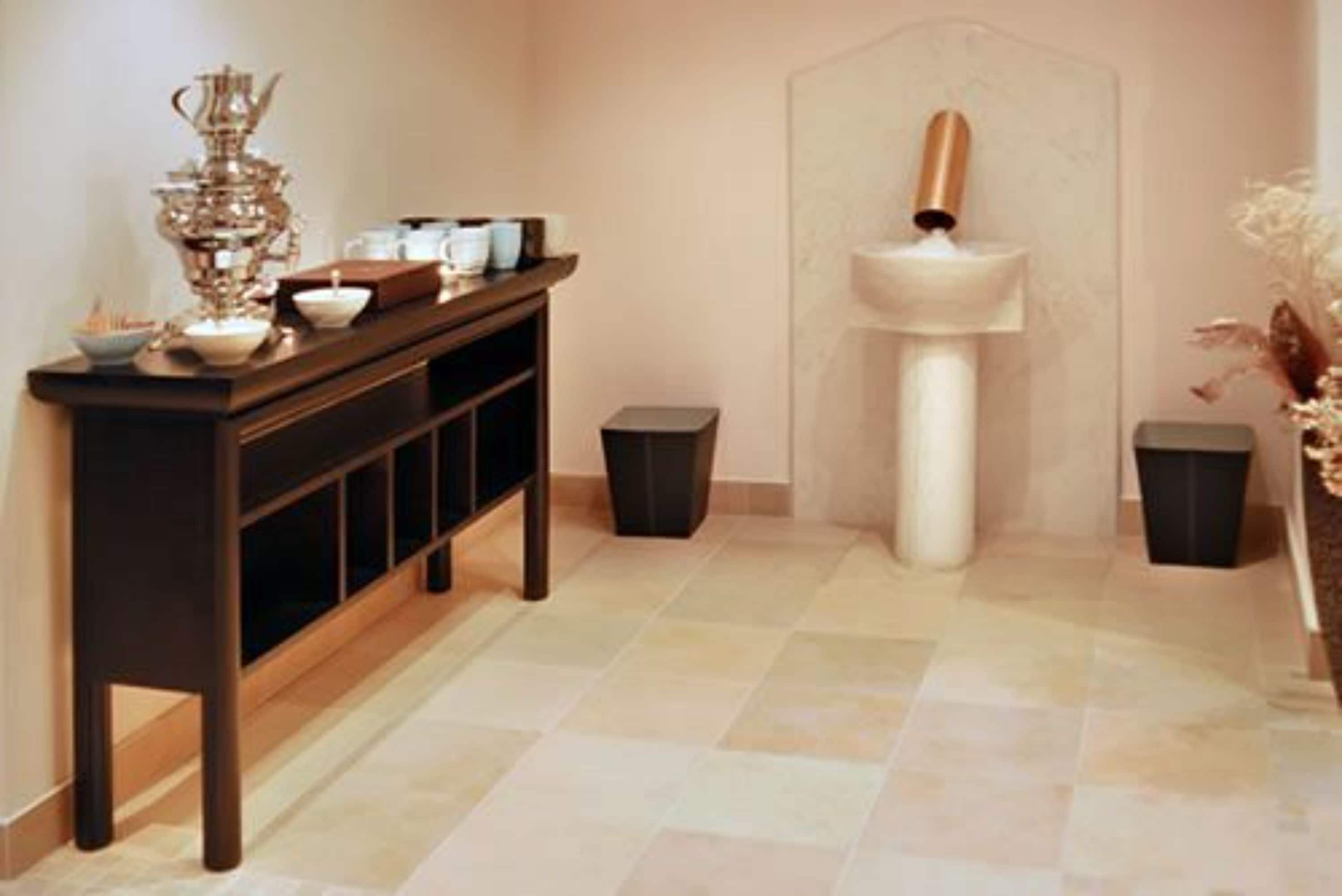 sauna, hot tub, turkish bath/hammam, body treatments, hot stone massages