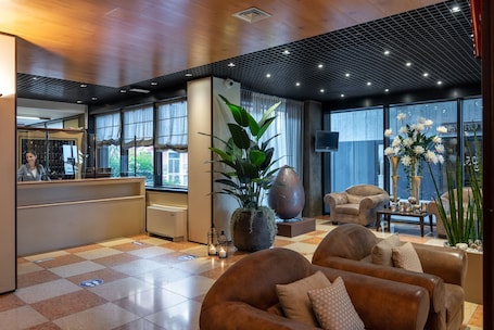 Reception. Hotel Leopardi