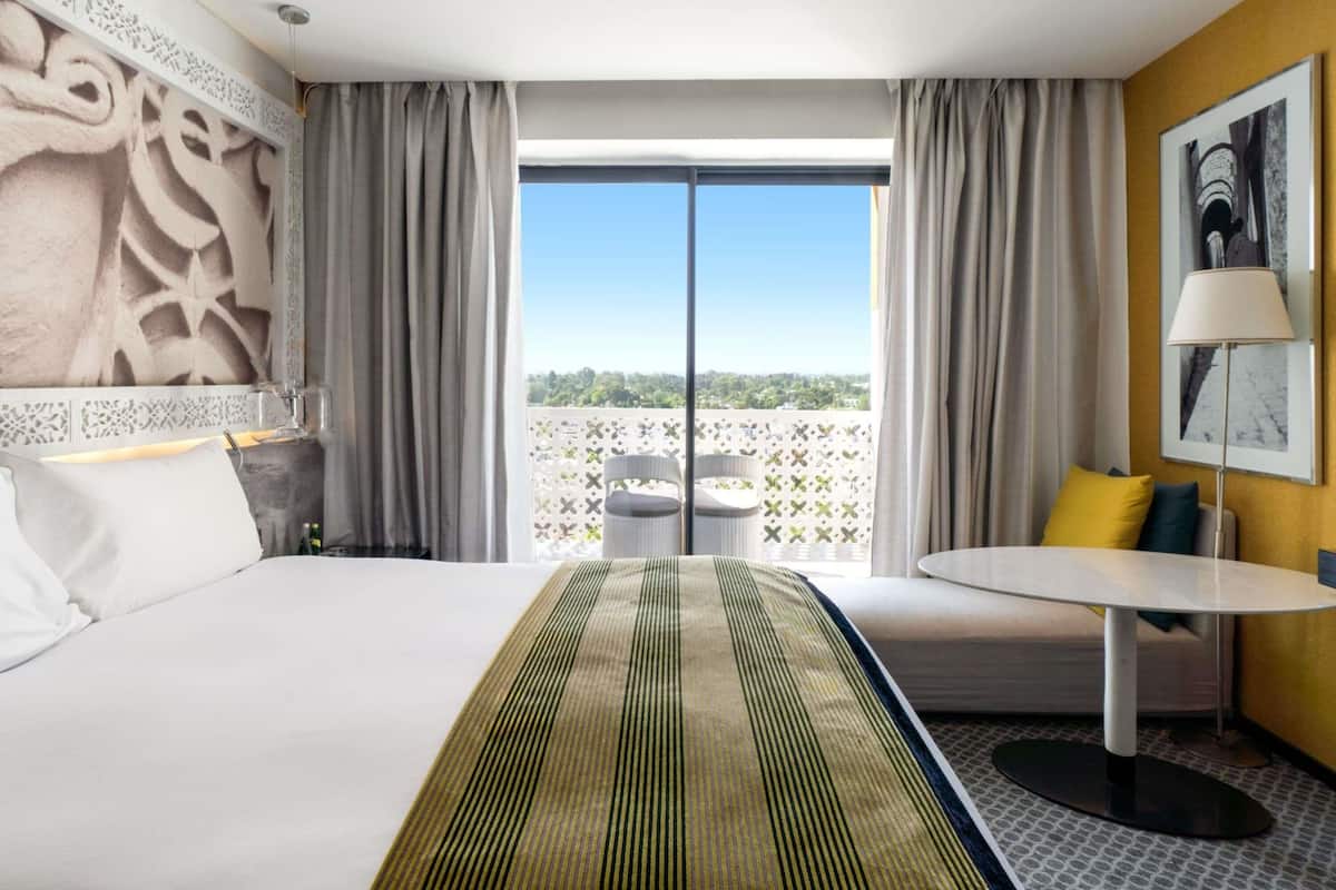 Premium bedding, minibar, in-room safe, laptop workspace