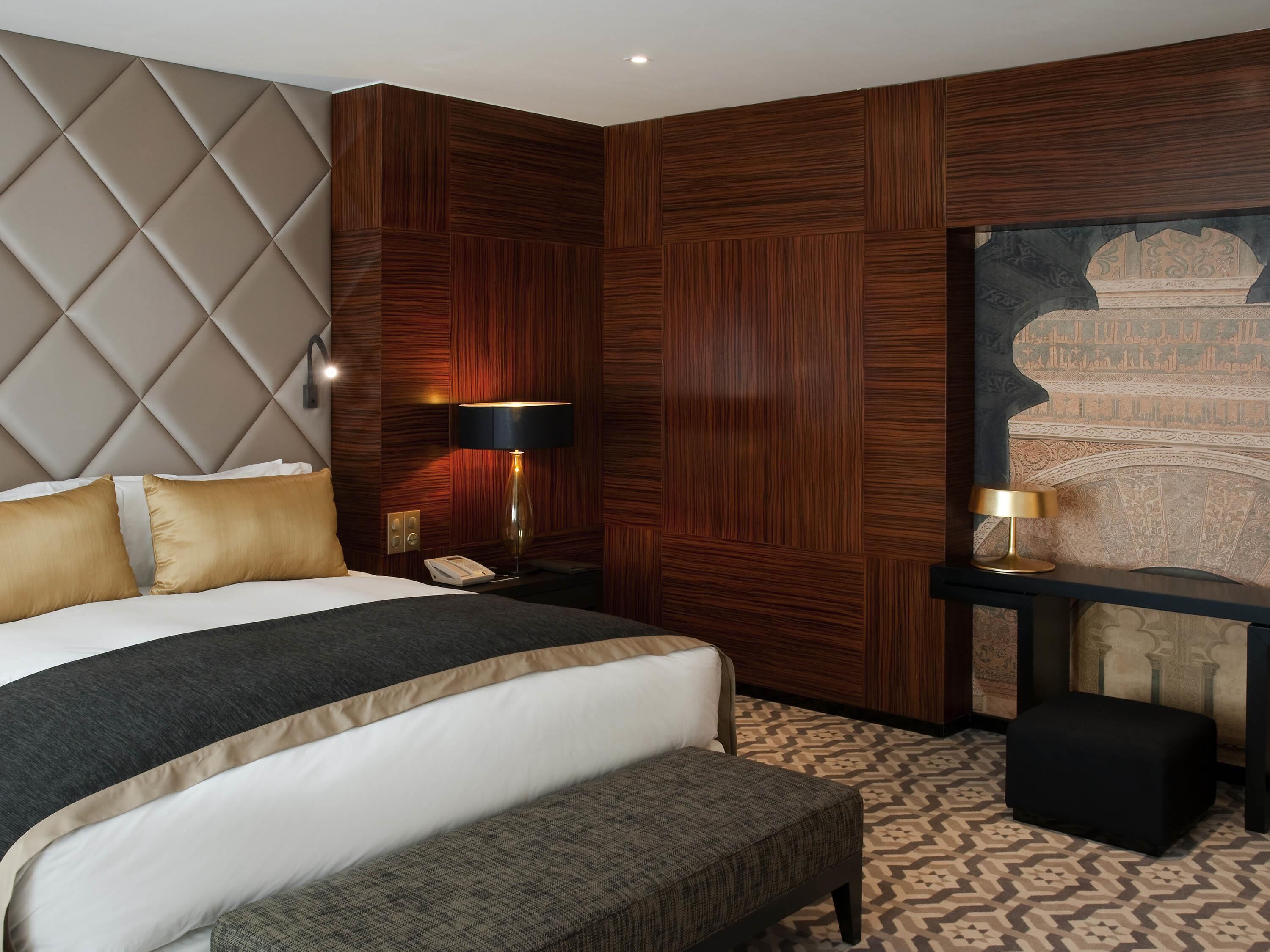Suite Club, 1 très grand lit, accès au salon club (Prestige)