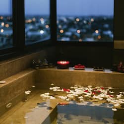 Premium bedding, minibar, in-room safe, laptop workspace