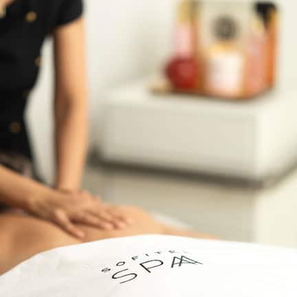 Couples treatment rooms, sauna, steam room, body treatments