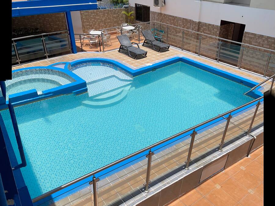 Outdoor pool, pool loungers