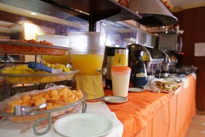 Free daily buffet breakfast