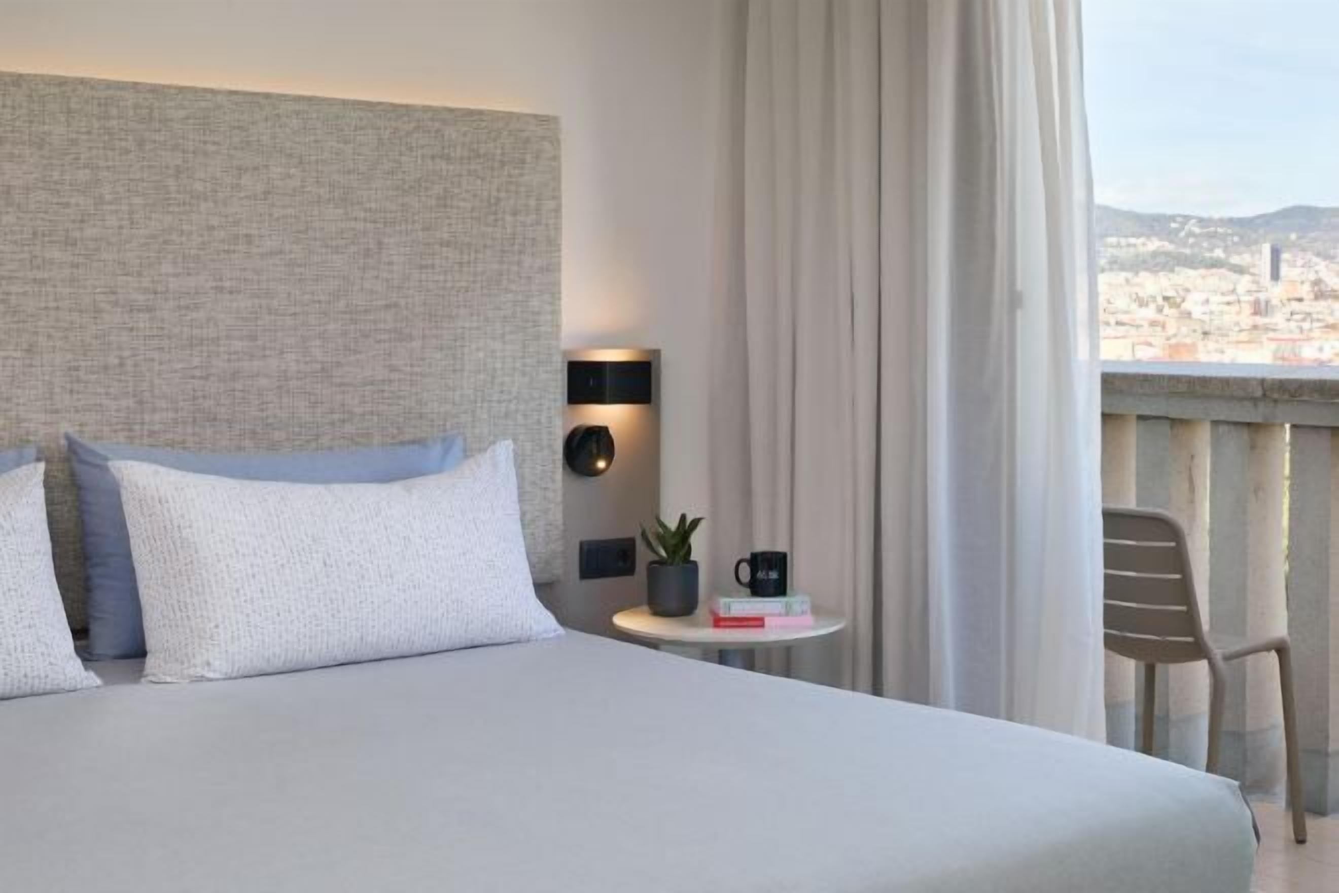 Premium bedding, down comforters, minibar, in-room safe