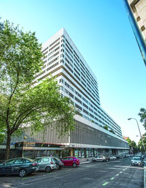 Front of property - Pierre & Vacances Apartamentos Edificio Eurobuilding 2 (Madrid)