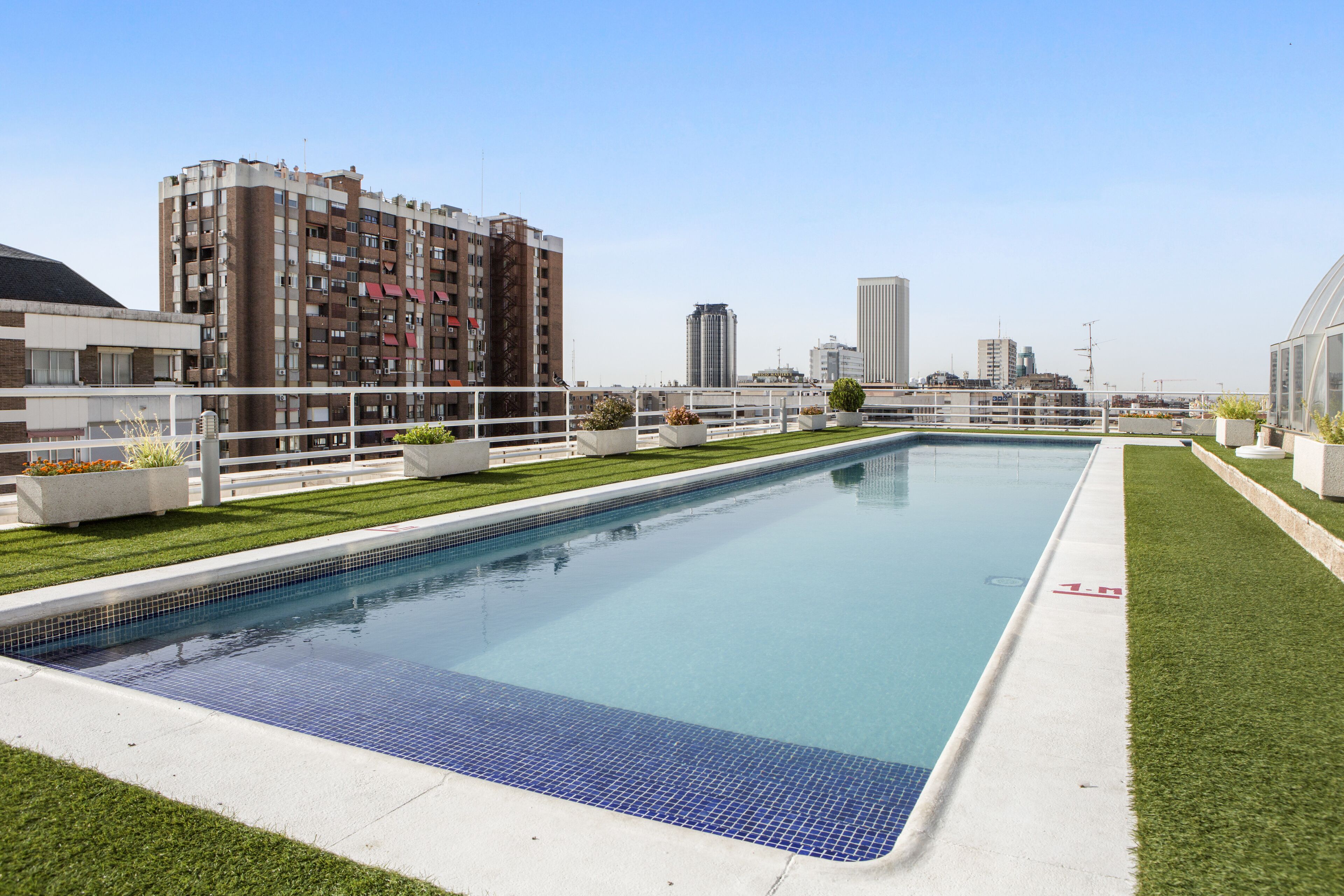 Seasonal outdoor pool