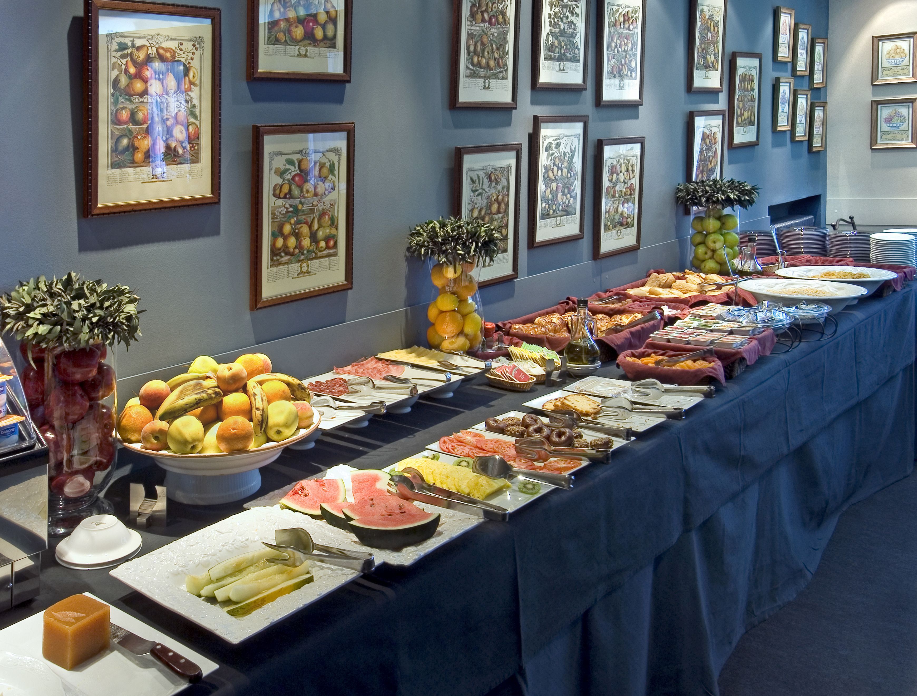 daily buffet breakfast (eur 18 per person)